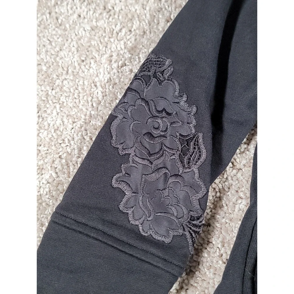 Lululemon Embroidered To You Tunic Sweatshirt Sz 2 Black Turtleneck Y2K Floral